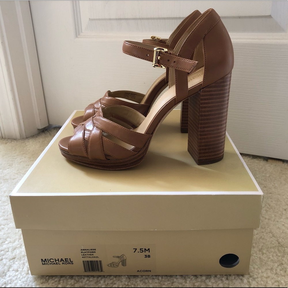 Michael Kors Annaliese Platform Sandal sz 7.5